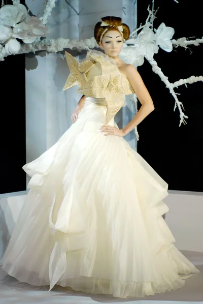 Look 10
